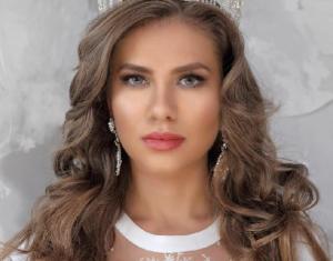 La așa ceva NU, NU TE AȘTEPTAI! Cum a apărut MISS ROMÂNIA la proba costumelor naționale, la concursul Miss Universe (VIDEO, GALERIE FOTO)