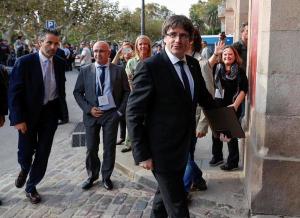 Premierul Cataloniei cere Parlamentului regional suspendarea declarării independenţei