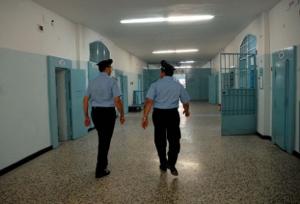 IMAGINI IREALE într-o închisoare din Italia! Un deținut ROMÂN, protagonistul unor scene incredibile. Gardian: "Nu am văzut niciodată aşa ceva!"