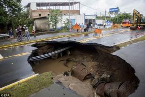 Furtuna Nate s-a transformat în URAGAN! Evacuări masive în New Orleans, după ce peste 20 de oameni au murit în America Centrală