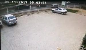 Impact violent în Constanţa, surprins de camerele de supraveghere. Sunt mai multe victime, după ce două maşini s-au făcut praf la Lazu (VIDEO)