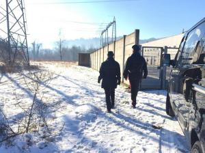 Încă un român găsit mort pe un câmp din Italia, în Chivasso! Bărbatul a fost descoperit desculţ şi cu faţa în jos, în zăpadă (Imagini dramatice)