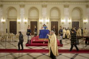 Înmormântarea Regelui Mihai. Sute de preoți vor participa la slujba de la Curtea de Argeș. De ce se va cânta "Hristos a înviat" la ieșirea din mănăstirea veche (Video)
