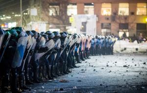 Fotografiile care scriu ISTORIA acestei săptămâni! Imagini DE EXCEPŢIE surprinse la protestele de pe străzile Capitalei | GALERIE FOTO