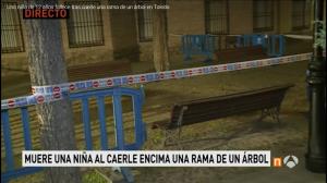 Părinţi distruşi de o tragedie: O fată de 12 ani, unicul copil al unei familii de români din Spania, a murit strivită, chiar în faţa şcolii (VIDEO)