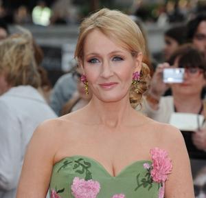 Iahtul scriitoarei J.K. Rowling poate fi închiriat cu banii pe un apartament!