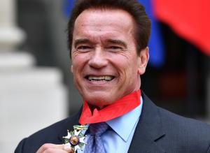Actorul Arnold Schwarzenegger, medaliat pentru acţiunile sale de ecologist