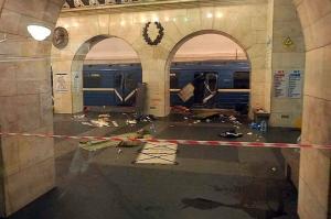 GALERIE FOTO! Acestea sunt IMAGINILE TERORII la Sankt Peterburg, unde 10 oameni au fost ucişi, iar 50 răniţi în urma unor explozii