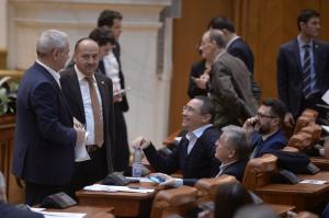 DECLARAŢIE ŞOC a unui parlamentar român: "Avem o leafă MIZERĂ. Nimeni nu poate trăi cu 1.000 de euro"