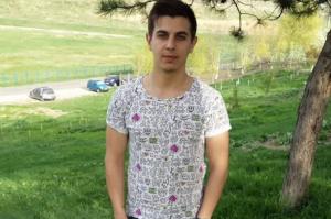 GEST EMOŢIONANT pentru familia tânărului român UCIS în Marea Britanie. Patru adolescenţi l-au bătut pe Răzvan până l-au omorât