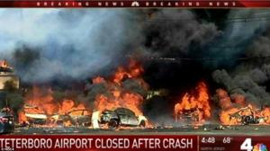 Un avion s-a prăbușit peste o clădire, în statul american New Jersey! Tragedia s-a soldat cu cel puțin 2 morți