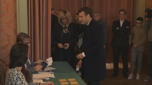 Emmanuel Macron e noul Președinte al Franței, după o victorie categorică în alegeri. Marine Le Pen și-a recunoscut înfrângerea