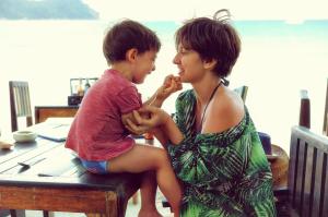 GALERIE FOTO: IMAGINI incredibile din vacanţa petrecută de Dana Rogoz în Thailanda, alături de fiul ei de doar trei ani
