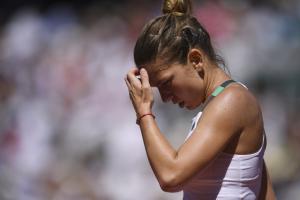 Simona Halep A PIERDUT finala de la Roland Garros. A condus cu 1-0 la seturi şi 3-0 în setul doi! Jelena Ostapenko e campioană
