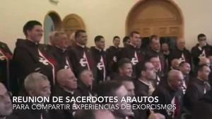 ALERTĂ LA VATICAN în urma unor ÎNREGISTRĂRI dintre un preot EXORCIST şi un DEMON. Pact cu DIAVOLUL pentru moartea Papei! (VIDEO)