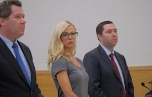 Regina vegan, arestată pentru un MEGA-FURT. Cum a reuşit această divă blondă să dea un tun de peste 1,7 milioane de dolari