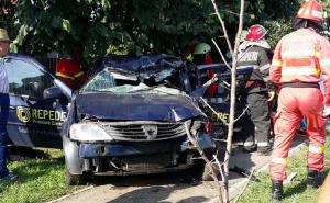 Grav accident în Prahova! O maşină a fost făcută praf de un TIR. Şapte persoane au fost rănite. O victimă a murit UPDATE