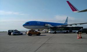 Un avion Airbus cu 298 de pasageri a aterizat de urgenţă pe Otopeni! S-a format dispozitivul de intervenţie!