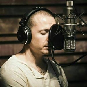 DETALII ŞOCANTE în cazul morţii lui Chester Bennington! Cum l-au găsit criminaliştii pe solistul trupei Linkin Park (VIDEO)