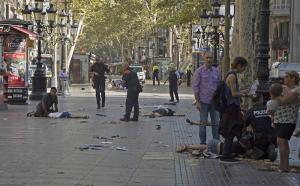 13 morți și 100 de răniți în atentatul din Barcelona. Un român printre răniți. Atacatorul a fugit