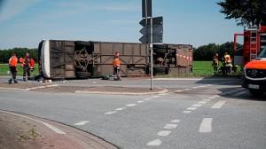 Autocar cu 50 de români, răsturnat în Germania! Cel puţin 44 de răniţi