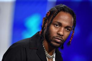 Kendrick Lamar, marele câştigător al galei MTV Video Music Awards 2017. GALERIE FOTO cu vedete pe covorul roşu