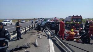 Accident groaznic pe autostradă! Doi tineri au rămas FĂRĂ PICIOARE, iar copilul lor de 6 ani a ajuns la spital - FOTO/VIDEO