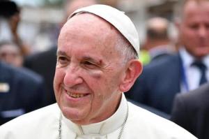 Papa Francisc, rănit într-un accident, în turneul său din Columbia