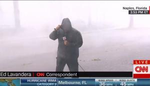 Scene terifiante: un reporter prins în mijlocul uraganului Irma - ”Este incredibil! Nu văd nimic!”