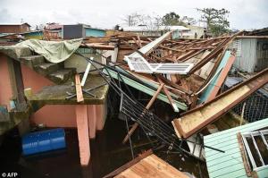 Uraganul Maria a lăsat în urmă 35 de morţi şi insule distruse în totalitate - FOTO/VIDEO