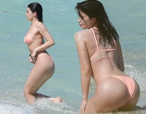 Vedeta americană Kylie Jenner, sora lui Kim Kardashian, este însărcinată - GALERIE FOTO