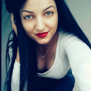 Lacrimi, durere şi mesaje emoţionante după ce o tânără din Buzău a murit la numai 19 ani - GALERIE FOTO