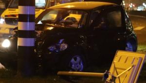 Fotbalist celebru de la Manchester City, RĂNIT într-un accident petrecut la Amsterdam. Mașina în care se afla Aguero s-a IZBIT de un stâlp (FOTO, VIDEO)