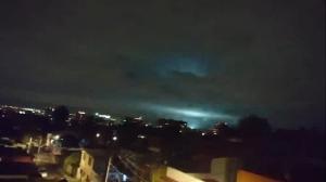 FENOMENE BIZARE, filmate la cutremurul devastator, de 8,1, din Mexic: cerul a fost inundat de lumini puternice, deşi nu a plouat