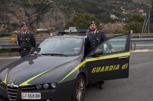 Captură impresionantă de marijuana în Italia! Doi români transportau drogurile cu camionul din Spania în Italia (Foto)