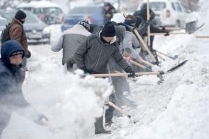 Prognoza meteo iarna 2018-2019. Pentru România, specialiștii AccuWeather anunță valuri de aer polar, ninsori și viscol