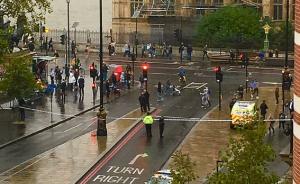 Pachet suspect, detonat lângă Palatul Parlamentului din Londra. Străzile din jur au fost închise
