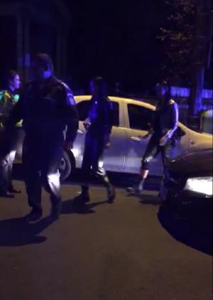 O tânără de 19 ani a fost prinsă drogată la volan pe Splaiul Unirii din București. Polițiștii au oprit-o pentru că circula cu viteză (Video)