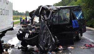 Şofer român condamnat în Ungaria, după ce a condus 44 de ore şi a omorât trei oameni