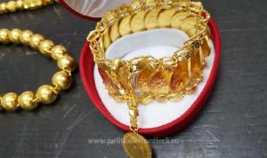 Trei kilograme de bijuterii de aur găsite în şosetele unui copil, pe  Aeroportul din Cluj