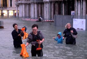 Veneția este sub ape, după o furtună care a adus cantități record de precipitații