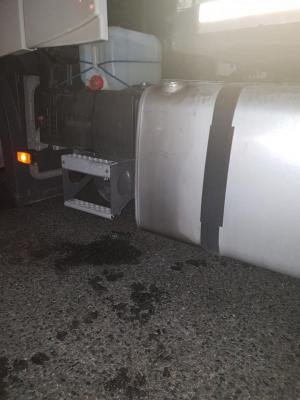 Mărturia unui şofer român de TIR jefuit de alţi români, tot camionagii, într-o parcare din Italia: "Eu nu cobor din cabină!"