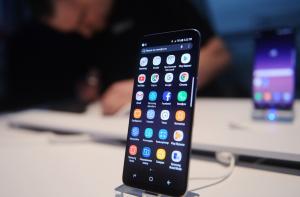 Black Friday 2018 eMAG. Samsung Galaxy S8 la 1.499 lei
