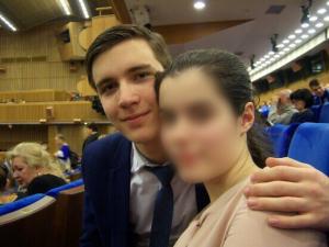 Misterioasa sinucidere a unui student la aviaţie şi a surorii gemene a iubitei sale. Cei doi au murit împreună, în Moscova