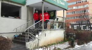 O bancă a fost aruncată în aer, la Braşov. Hoţii au dispărut cu toţi banii din bancomat