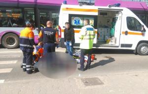 Un copil de 14 ani, surdo-mut, a fost ucis de ambulanţa SMURD pe trecerea de pietoni, la Cluj