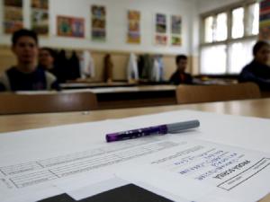 Simularea Evaluării Naţionale 2018 nu se amână! Profesorii care boicotează examenul au fost înlocuiţi din comisii