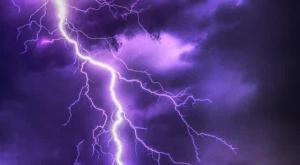 Vremea 24 - 26 aprilie 2018. Prognoza meteo ANM anunţă ploi torenţiale şi descărcări electrice