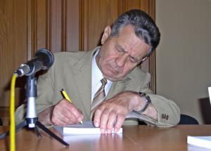 A murit generalul Constantin Olteanu, fost ministru al Apărării şi un apropiat al dictatorului Nicolae Ceauşescu. Avea 89 de ani