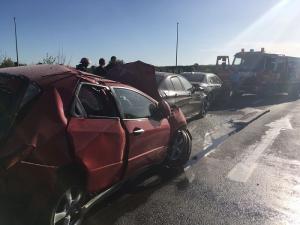 Grav accident rutier, pe Autostrada Soarelui, soldat cu şase victime. Mii de maşini sunt blocate